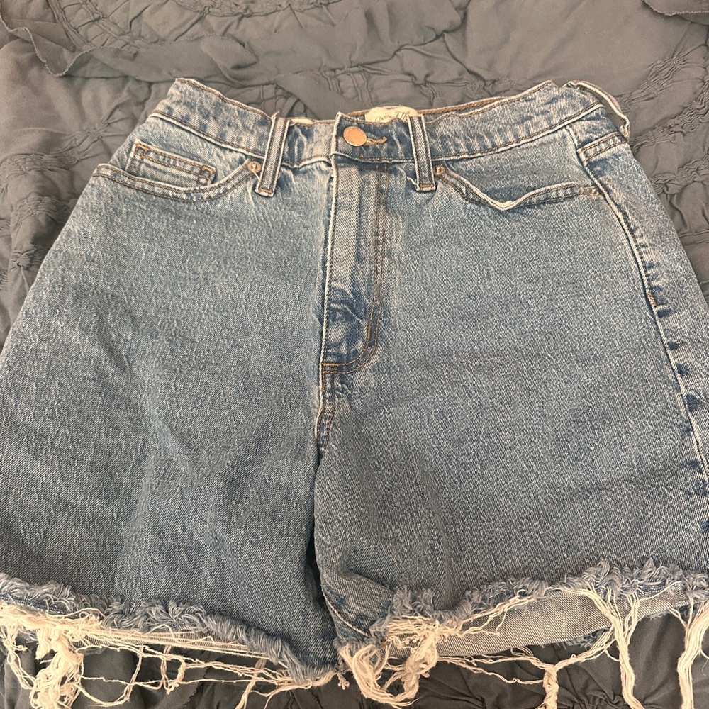 Universal Thread Blue Jean Shorts High-Waisted Frayed